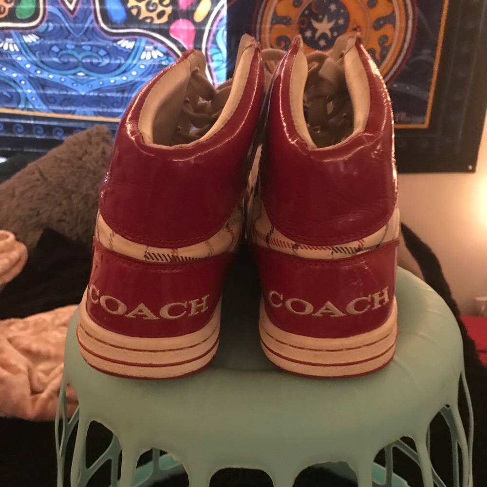 Size 8 women's coach shoes